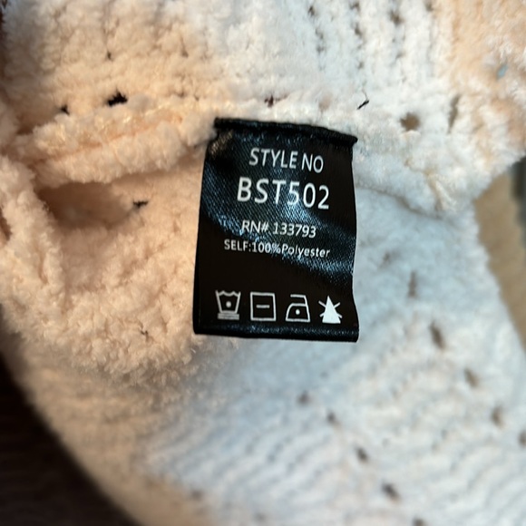 POL sized M, V-neck sweater, but very oversized gray, cream, mustard, & rust - Picture 6 of 12